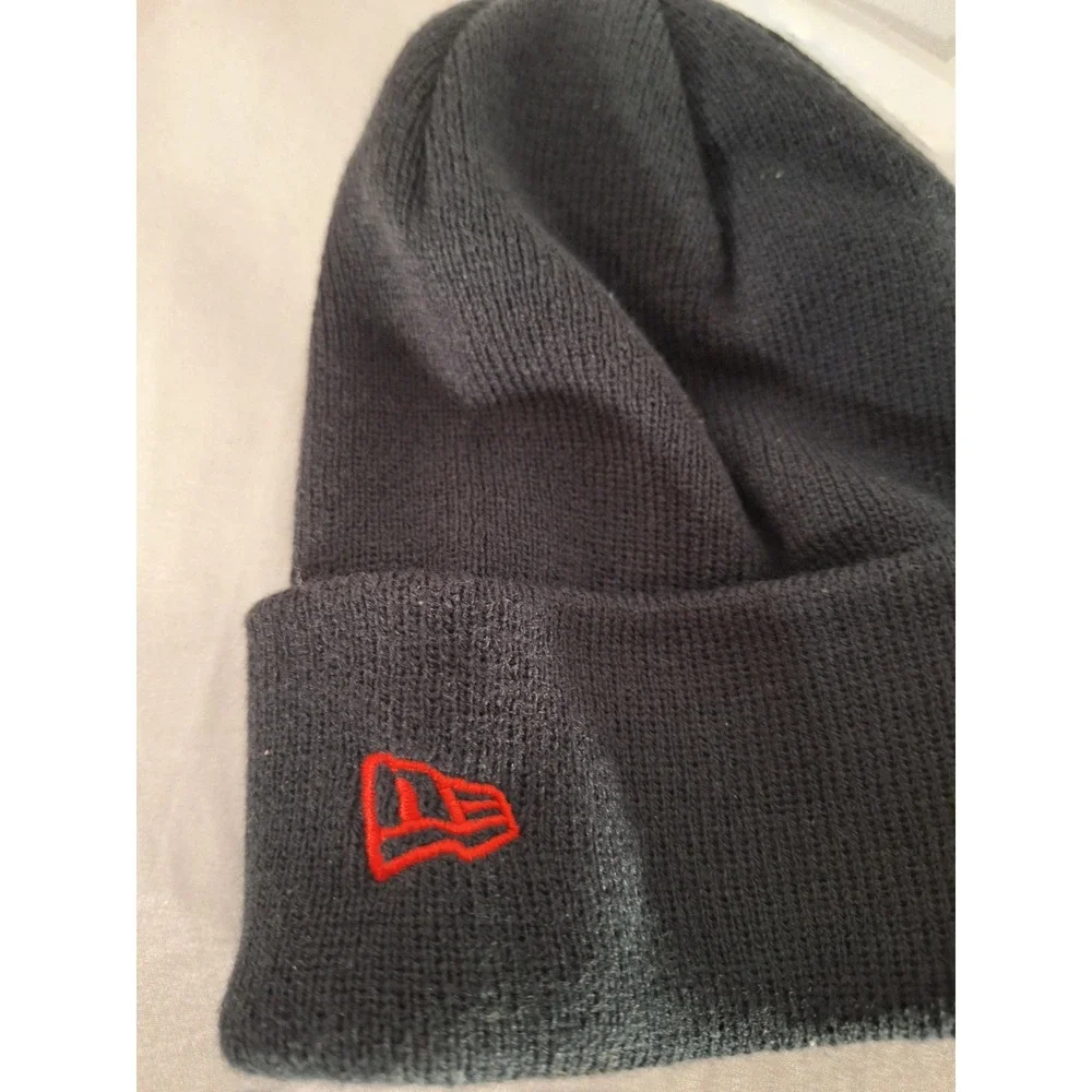 New Era Liverpool FC Youth Core Cuff Beanie Black Red Liver Bird Hat A25NE76 NEW